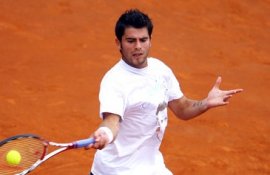 Simone Bolelli impegnato a Umago