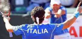Simone Bolelli, in coppia con Potito Starace, regalano il primo punto all'Italia di Davis.