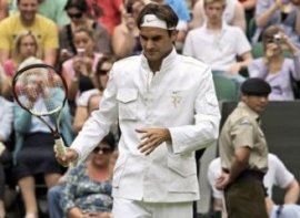 Roger Federer con il nuovo abito "Londinese"