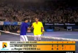 Stretta di mano tra Roger Federer e Marat Safin