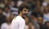 A Rio De Janeiro Gustavo Kuerten supera Andre Agassi in esibizione. Agassi alla fine della partita si prende un po’ in giro