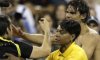 Rafael Nadal baciato da un tifoso (Video)