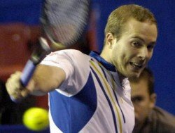 Olivier Rochus, 27enne belga. Sua migliore posizione in classifica: 24°.