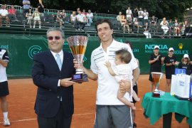 Carlos Berlocq attualmente è il n.155 del ranking mondiale, best ranking n.66 (novembre 2007).